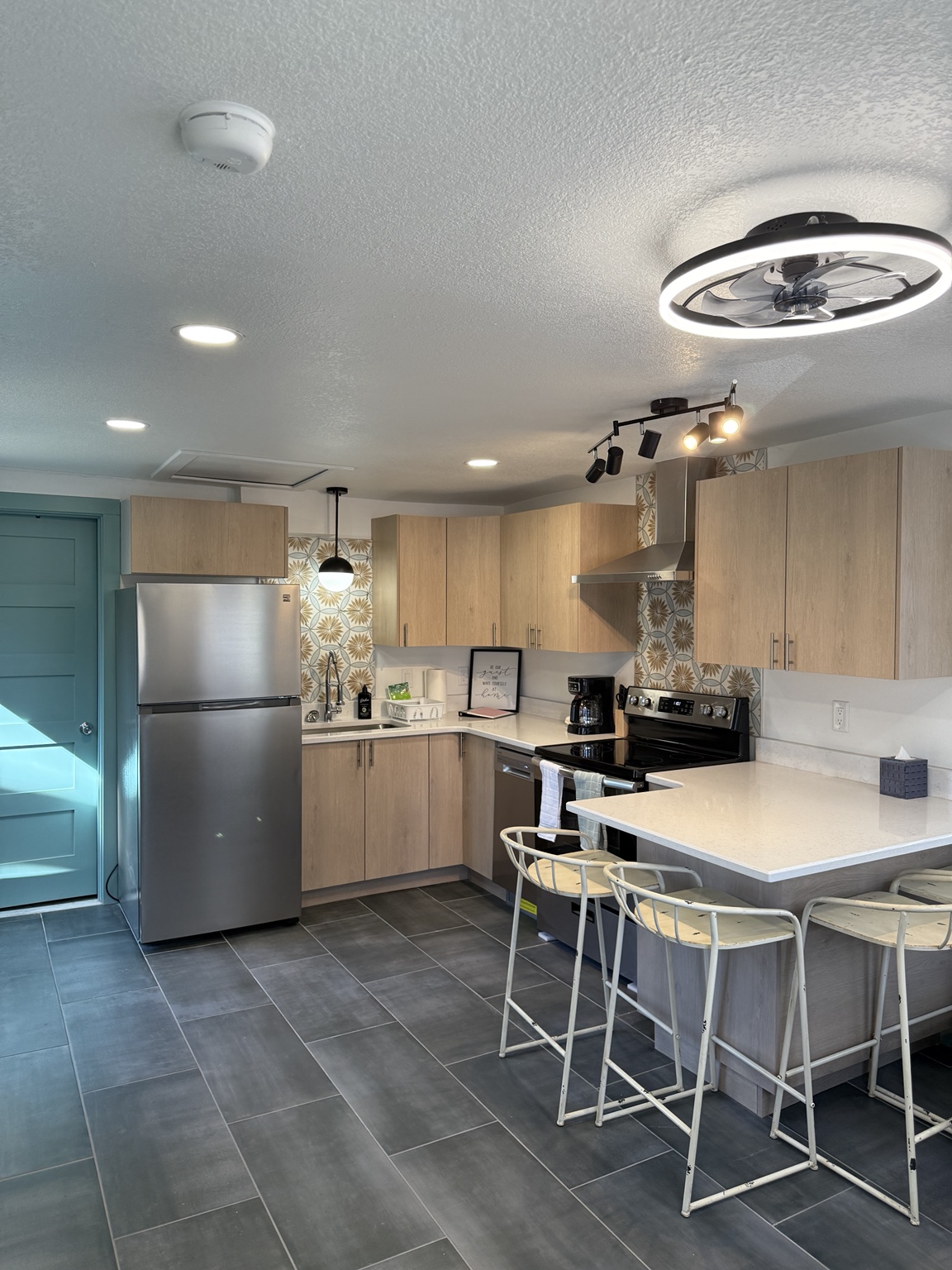 Kitchen electrical and lighting project